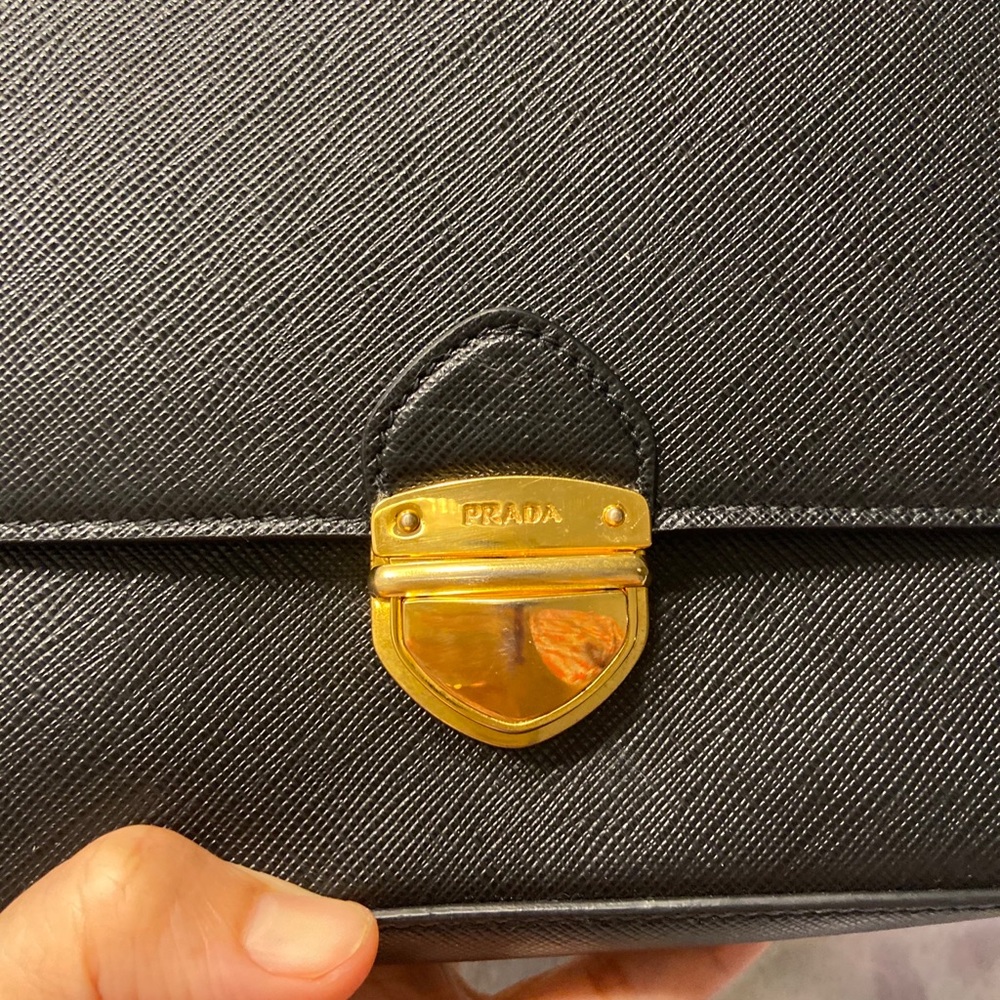 ‼️SOLD‼️Authentic Prada Crossbody Saffiano leather - Picture 15 of 16
